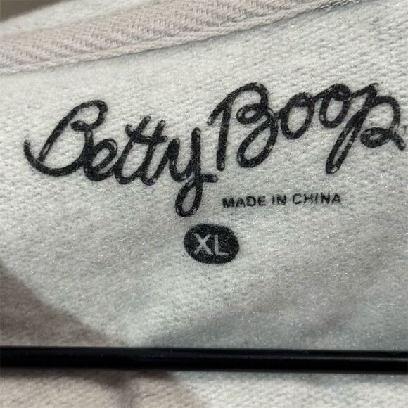 Betty Boop Hoodie XL 15/17 Gray Zip Up Graphic Red Riding Hood 2008 Cotton Y2K - Picture 4 of 8